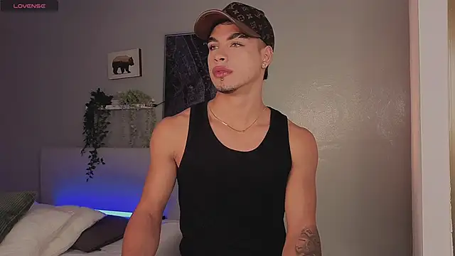 Snapshot of Ken-boy_ chatting on October 10, 2025, 12:04 pm Ken-boy online show from October 10, 2025, 12:04 pm