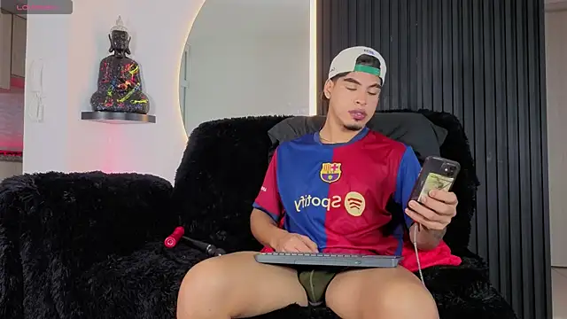 Snapshot of Ken-boy_ chatting on January 9, 2026, 8:32 pm Ken-boy online show from January 9, 2026, 8:32 pm