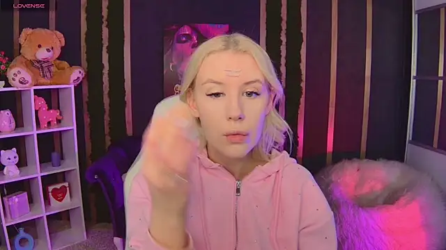 Selenatrend online show from February 22, 2026, 6:24 am