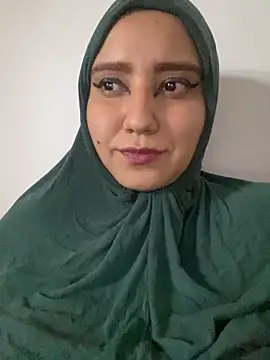 hannahayat online show from January 3, 2025, 9:05 pm