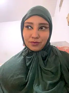 hannahayat online show from September 12, 2025, 8:31 pm