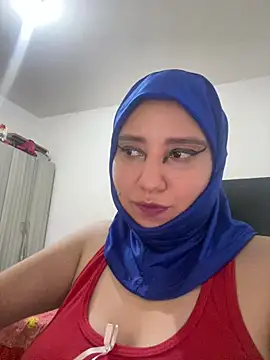 hannahayat online show from May 5, 2026, 11:24 pm