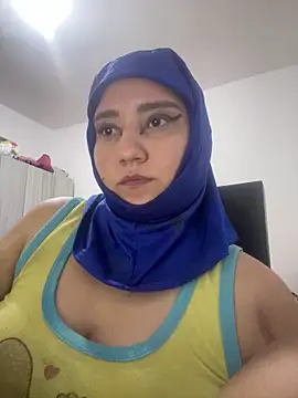 hannahayat online show from June 4, 2026, 2:50 am