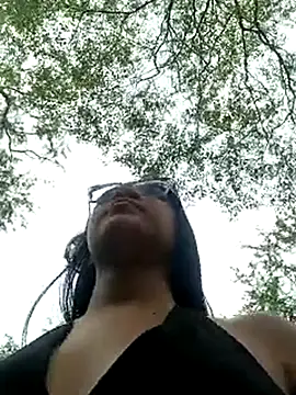 -VICKKY online show from March 7, 2025, 8:22 pm