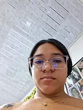 -VICKKY online show from March 10, 2026, 2:22 pm