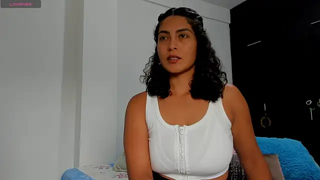 sofiaparker8 online show from April 30, 2026, 8:04 pm