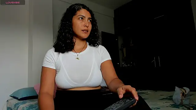 sofiaparker8 online show from May 20, 2026, 6:47 pm
