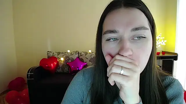 Pretty shy online show from February 19, 2025, 1:06 pm