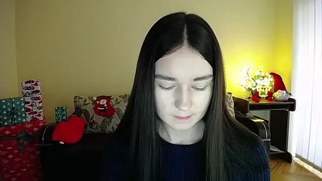 Pretty shy online show from December 22, 2025, 9:50 am