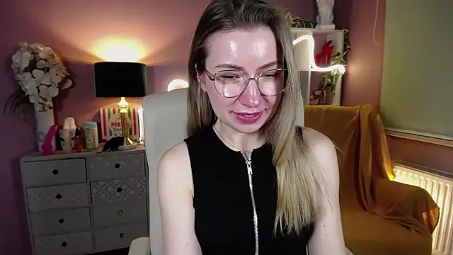 Snapshot of Mia_Tasty chatting on February 9, 2025, 8:45 pm Mia Tasty online show from February 9, 2025, 8:45 pm