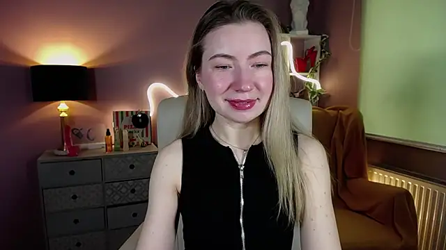 Snapshot of Mia_Tasty chatting on March 22, 2025, 7:47 am Mia Tasty online show from March 22, 2025, 7:47 am