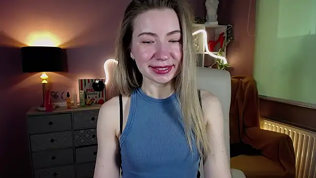 Snapshot of Mia_Tasty chatting on March 23, 2025, 8:04 am Mia Tasty online show from March 23, 2025, 8:04 am