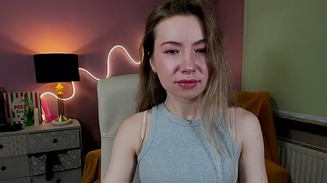 Snapshot of Mia_Tasty chatting on November 14, 2025, 7:29 am Mia Tasty online show from November 14, 2025, 7:29 am