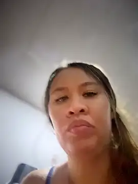 Snapshot of Emiily_lee chatting on May 30, 2026, 3:03 am Emiily lee online show from May 30, 2026, 3:03 am