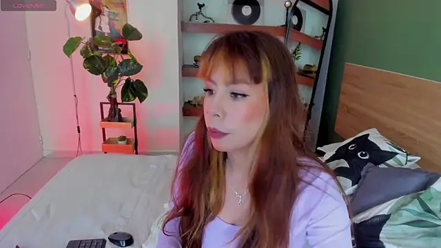 Snapshot of iriiina_veneno chatting on May 21, 2026, 12:39 am iriiina veneno online show from May 21, 2026, 12:39 am