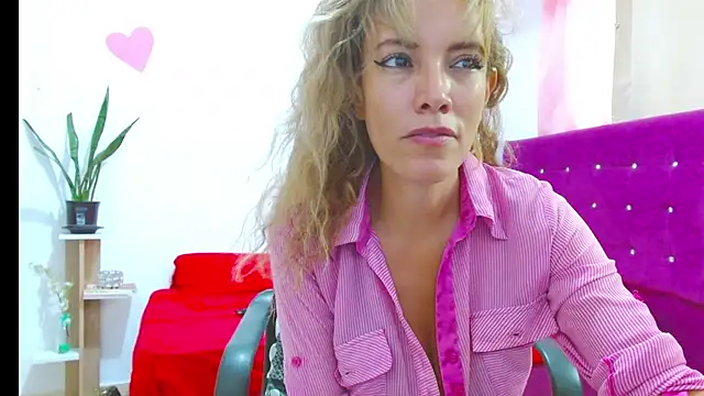 Snapshot of chantalsemenova1 chatting on July 31, 2026, 2:49 pm chantalsemenova1 online show from July 31, 2026, 2:49 pm