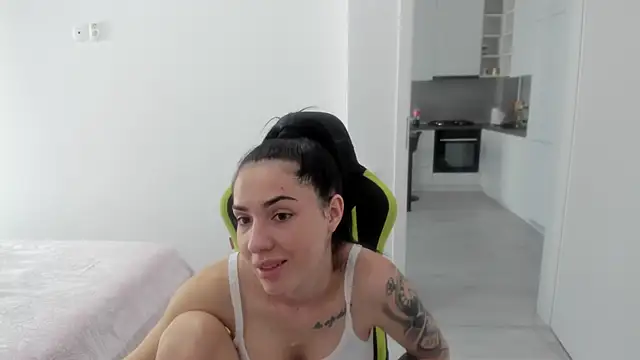 Emmapmg online show from March 16, 2026, 11:14 am