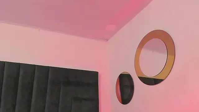 Snapshot of BonnieCute_ chatting on March 2, 2025, 2:54 pm BonnieCute online show from March 2, 2025, 2:54 pm