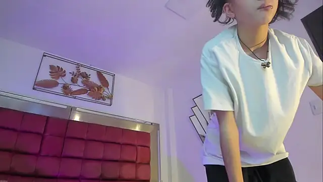 Snapshot of BonnieCute_ chatting on November 28, 2025, 8:22 pm BonnieCute online show from November 28, 2025, 8:22 pm