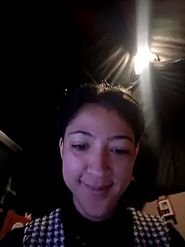 Snapshot of BonnieCute_ chatting on May 4, 2026, 2:13 pm BonnieCute online show from May 4, 2026, 2:13 pm