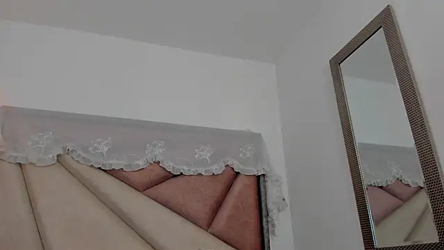 Snapshot of BonnieCute_ chatting on June 4, 2026, 12:16 am BonnieCute online show from June 4, 2026, 12:16 am