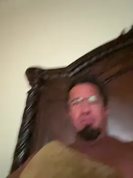 sluttydylan online show from February 21, 2026, 9:32 am