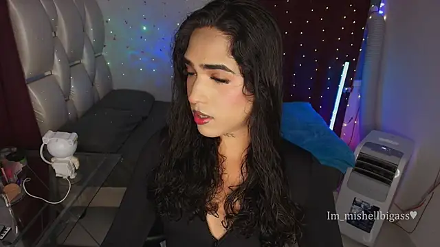im mishellbigass online show from July 1, 2026, 1:40 am