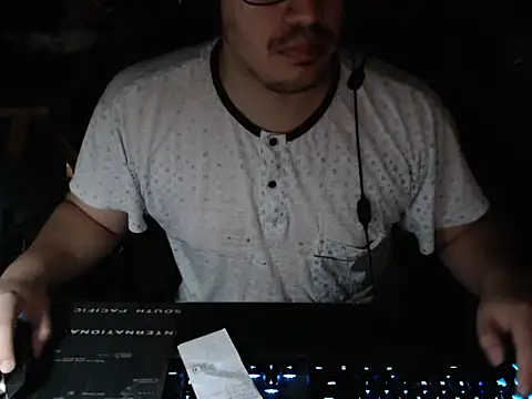 Snapshot of thealfawolf01 chatting on May 30, 2026, 2:41 am thealfawolf01 online show from May 30, 2026, 2:41 am