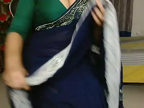 Unlucky-flowers online show from February 7, 2026, 5:27 pm