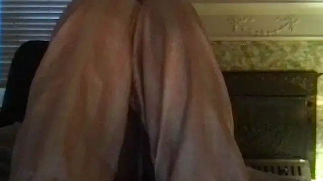 Snapshot of loveofbea chatting on November 24, 2025, 10:31 pm loveofbea online show from November 24, 2025, 10:31 pm