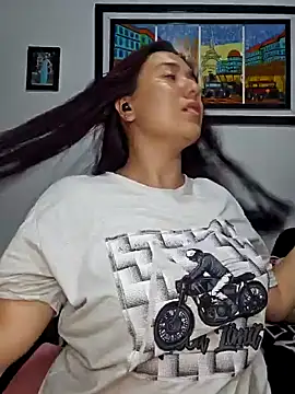 Snapshot of Blushing_Katy chatting on February 1, 2025, 10:23 pm Blushing Katy online show from February 1, 2025, 10:23 pm