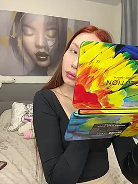 Snapshot of JudyWalkerr chatting on December 19, 2024, 1:40 pm JudyWalkerr online show from December 19, 2024, 1:40 pm