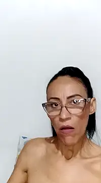 Snapshot of BarbaraMature chatting on January 4, 2025, 8:37 pm BarbaraMature online show from January 4, 2025, 8:37 pm