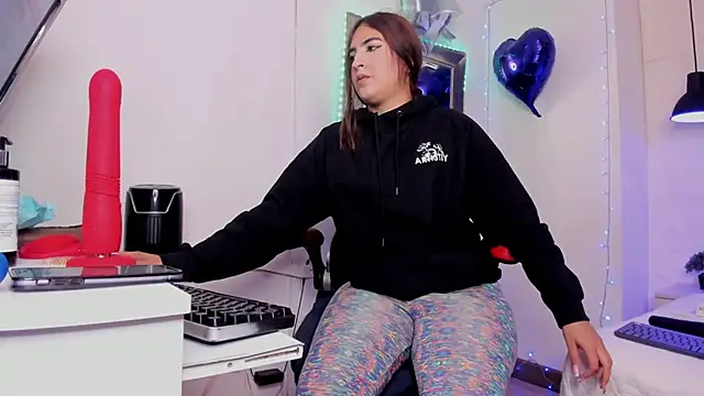 Snapshot of angel_hardy_dl chatting on February 13, 2025, 11:17 am angel hardy dl online show from February 13, 2025, 11:17 am