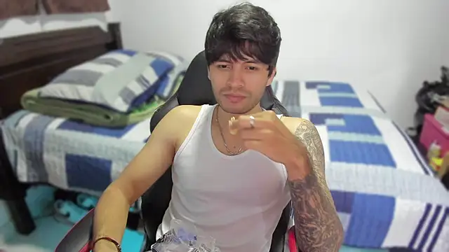 Snapshot of justin_stark7 chatting on December 26, 2024, 10:20 pm justin stark7 online show from December 26, 2024, 10:20 pm