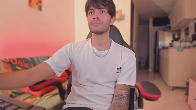 Snapshot of justin_stark7 chatting on November 7, 2025, 11:05 pm justin stark7 online show from November 7, 2025, 11:05 pm