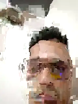 Carlosmahecha14 online show from April 12, 2026, 8:36 pm