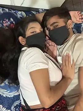 hottiess69 online show from October 19, 2025, 2:01 am