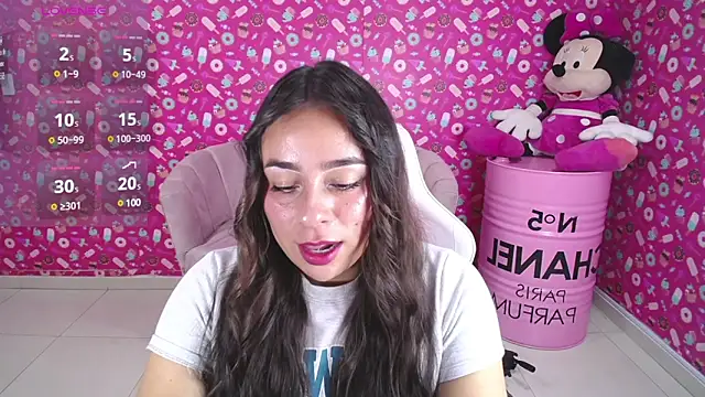 Snapshot of Georgina_1t chatting on February 9, 2025, 1:14 pm Georgina 1t online show from February 9, 2025, 1:14 pm