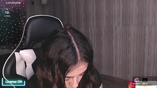 Snapshot of Georgina_1t chatting on February 21, 2025, 12:28 pm Georgina 1t online show from February 21, 2025, 12:28 pm