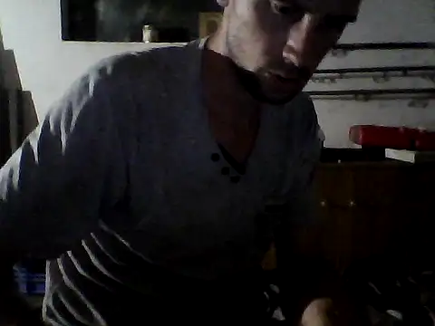 Snapshot of Rejtelmesest chatting on July 1, 2026, 11:04 pm Rejtelmesest online show from July 1, 2026, 11:04 pm