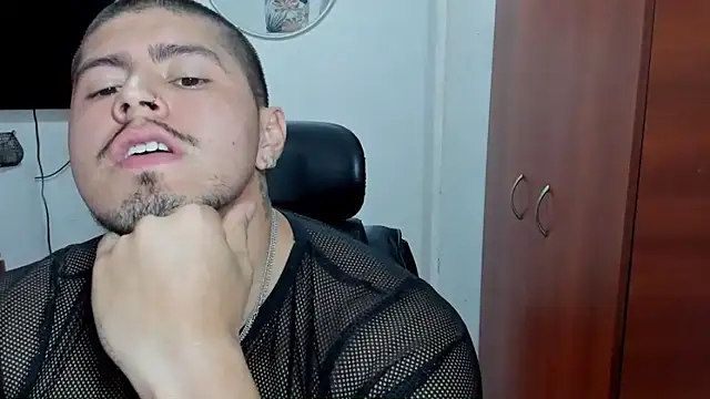 Snapshot of Baltazar_Dupont chatting on June 2, 2026, 2:52 pm Baltazar Dupont online show from June 2, 2026, 2:52 pm