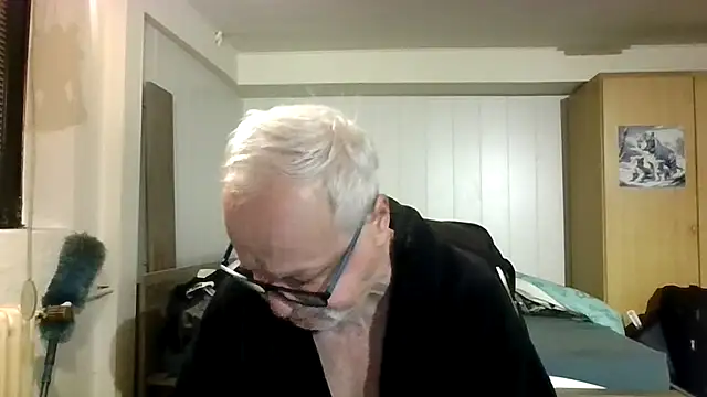 Snapshot of Sammy1660 chatting on October 13, 2025, 4:01 am Sammy1660 online show from October 13, 2025, 4:01 am