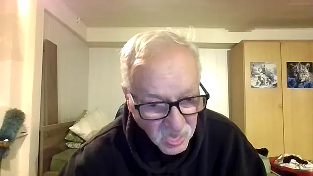 Snapshot of Sammy1660 chatting on October 25, 2025, 4:46 pm Sammy1660 online show from October 25, 2025, 4:46 pm