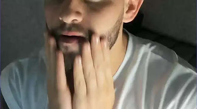 Ricardogo19 online show from March 12, 2025, 4:19 am