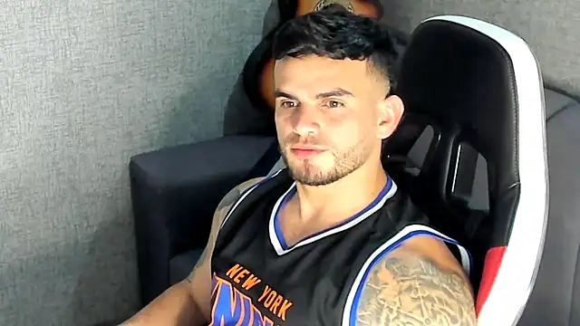 Ricardogo19 online show from November 11, 2025, 11:16 pm