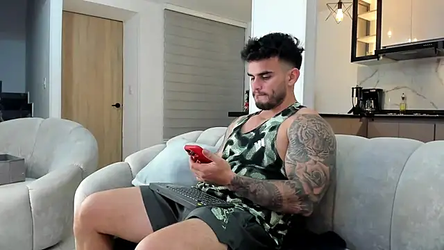 Ricardogo19 online show from December 3, 2025, 1:24 am