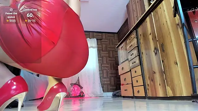 Snapshot of Cristina_Vanegas631 chatting on October 31, 2025, 9:38 pm Cristina Vanegas631 online show from October 31, 2025, 9:38 pm