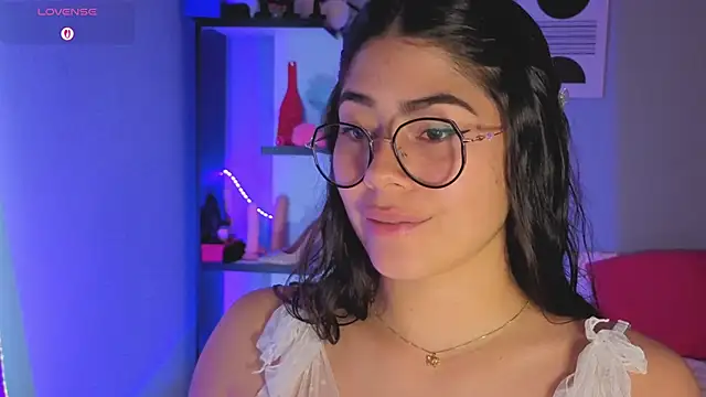 LoaLuxury online show from February 27, 2026, 5:13 pm