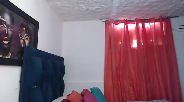 Snapshot of karlaton1977 chatting on December 11, 2024, 7:14 pm karlaton1977 online show from December 11, 2024, 7:14 pm